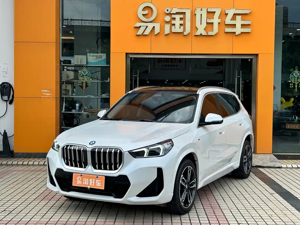 Купить BMW X1