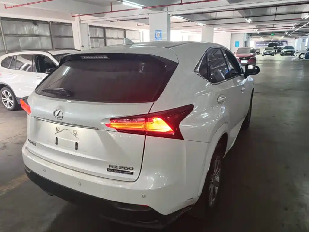 Lexus NX — миниатюра 7