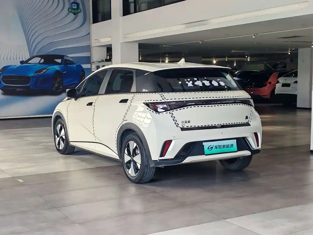 BYD Dolphin — миниатюра 8