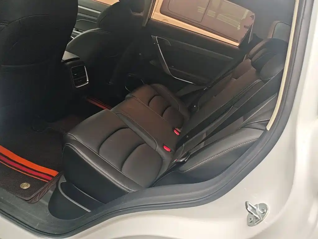 Geely Boyue — миниатюра 17
