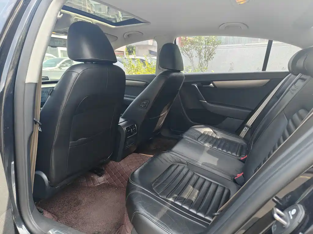 Volkswagen Magotan — миниатюра 6