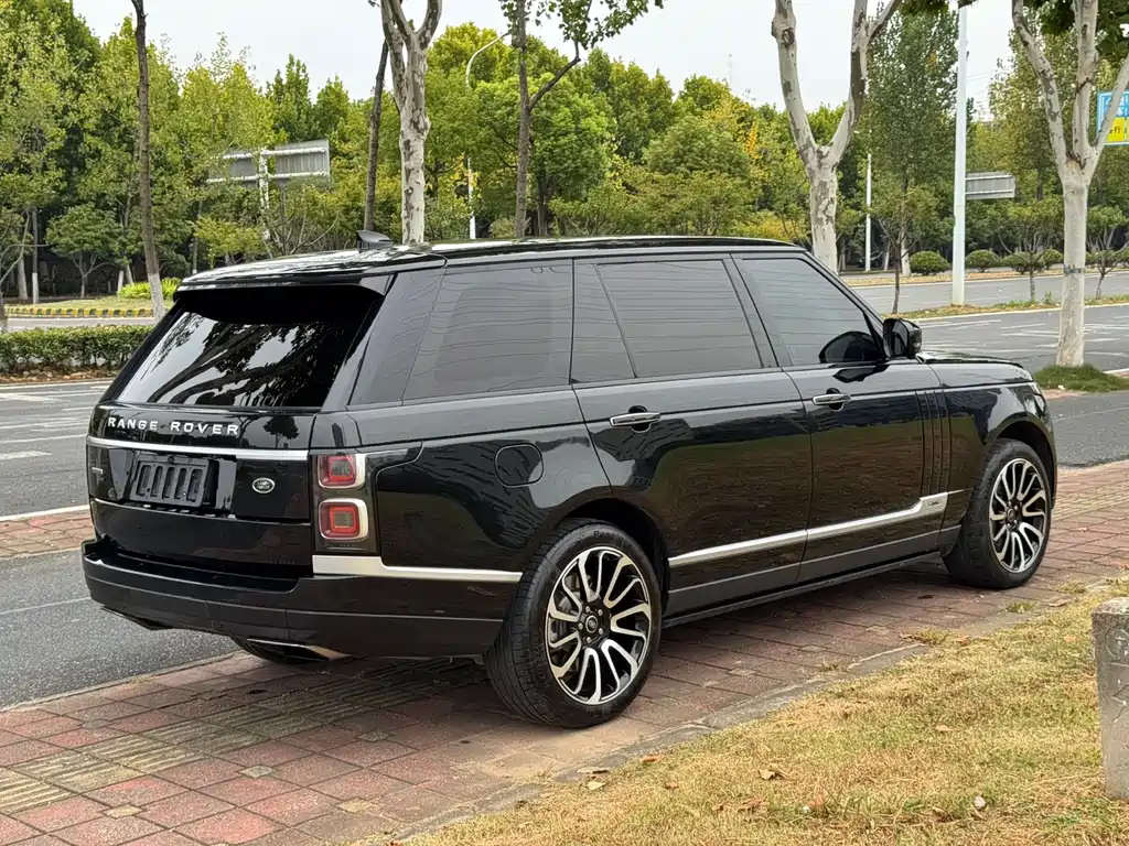 Land Rover Range Rover — миниатюра 7