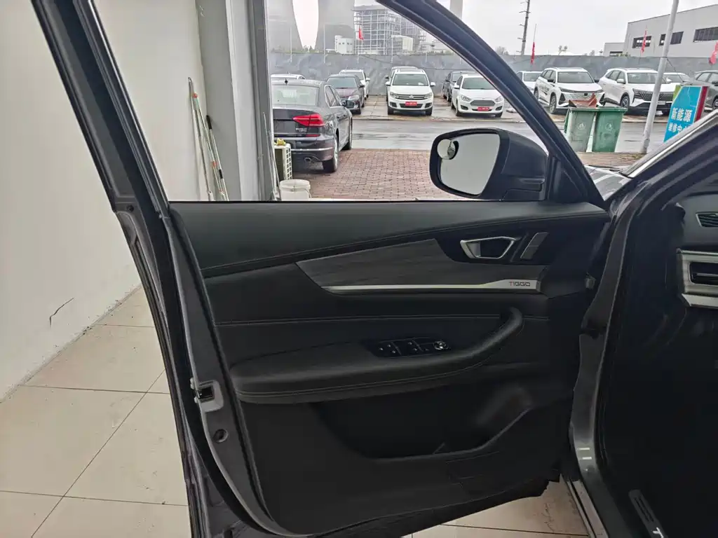 Chery Tiggo 8 — миниатюра 4