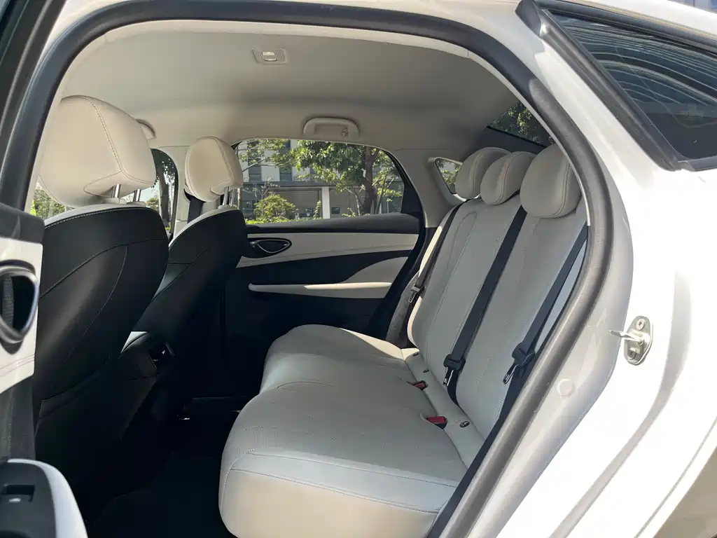 BYD Seal 05 DM-i — миниатюра 9
