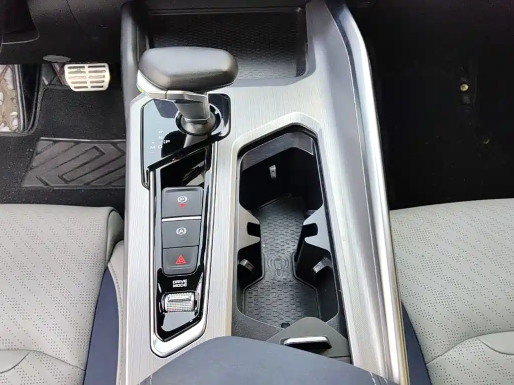 Geely Xingrui — миниатюра 14