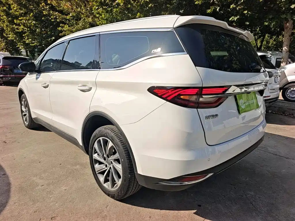 Geely Jia Ji — миниатюра 5