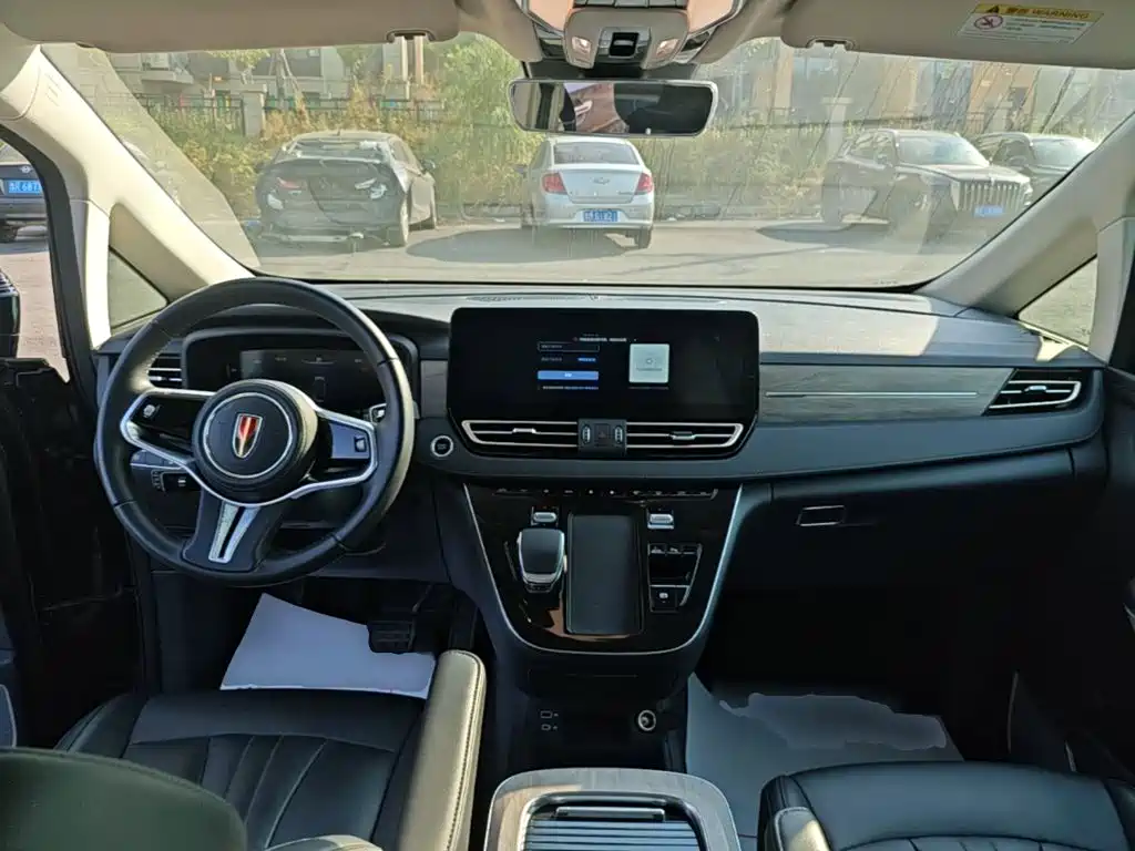 Hongqi Hongqi HQ9 PHEV — миниатюра 10