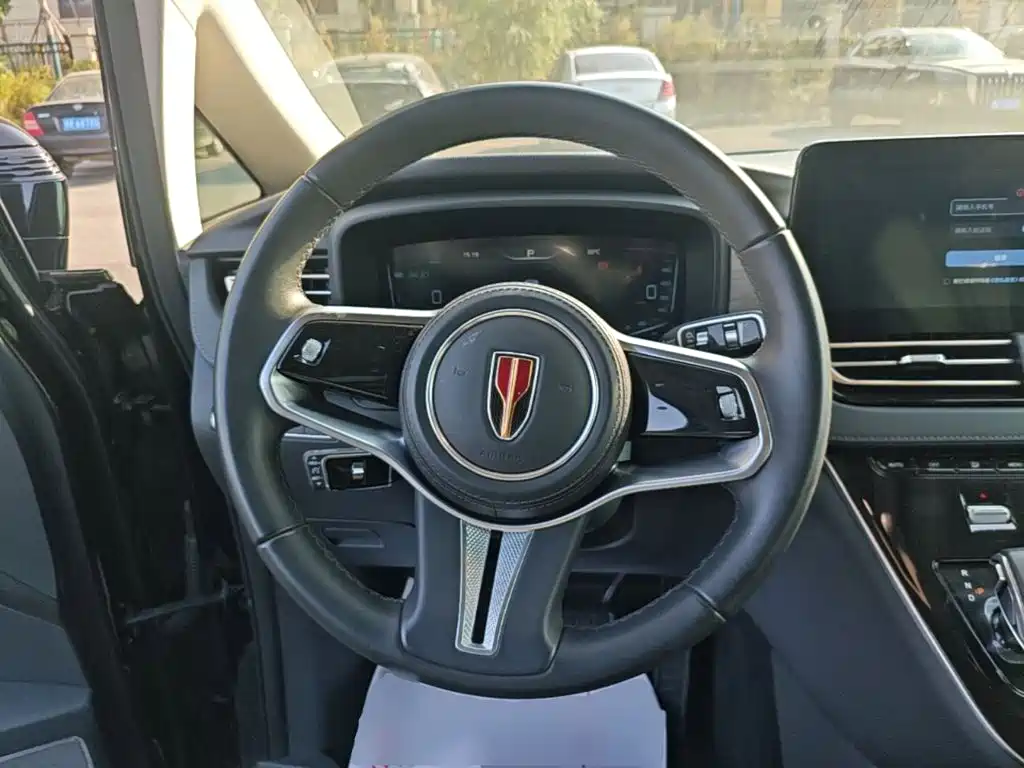 Hongqi Hongqi HQ9 PHEV — миниатюра 11