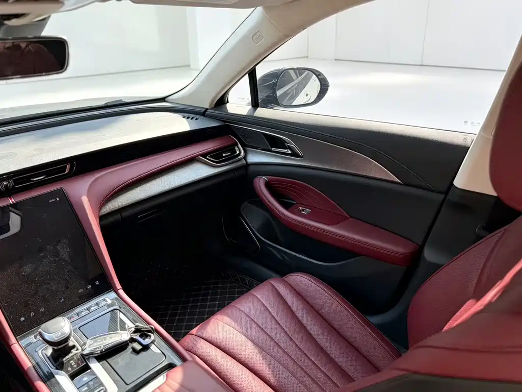 Hongqi Hongqi H5 — миниатюра 4