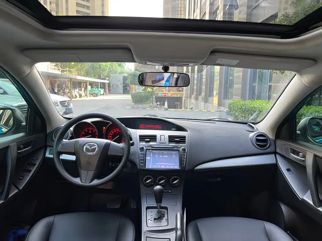 Mazda 3 Xingcheng — миниатюра 15