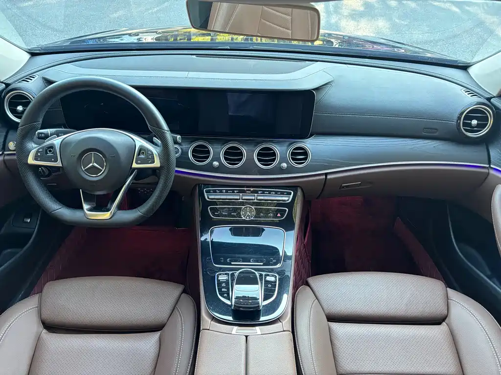 Mercedes-Benz E-Class — миниатюра 6