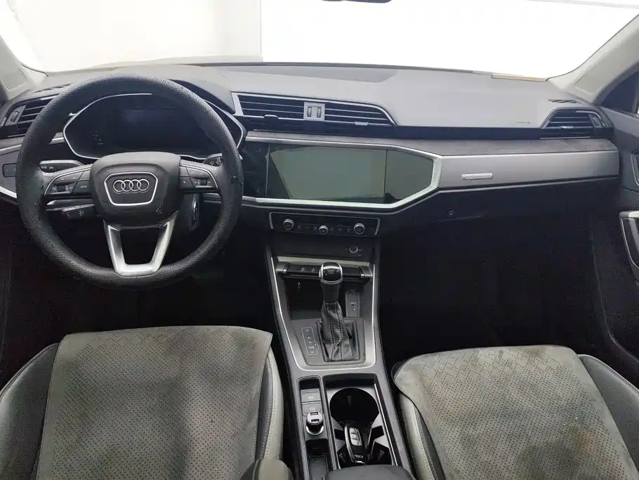 Audi Q3 — миниатюра 12