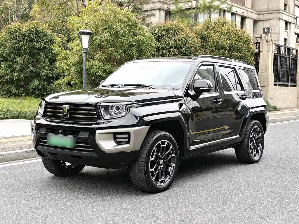 TANK TANK 700 NEW ENERGY