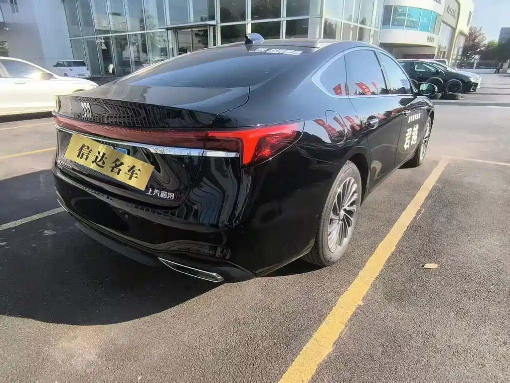 Buick LaCrosse — миниатюра 5