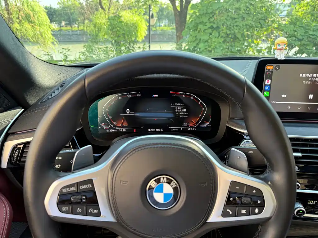 BMW 5 Series — миниатюра 14