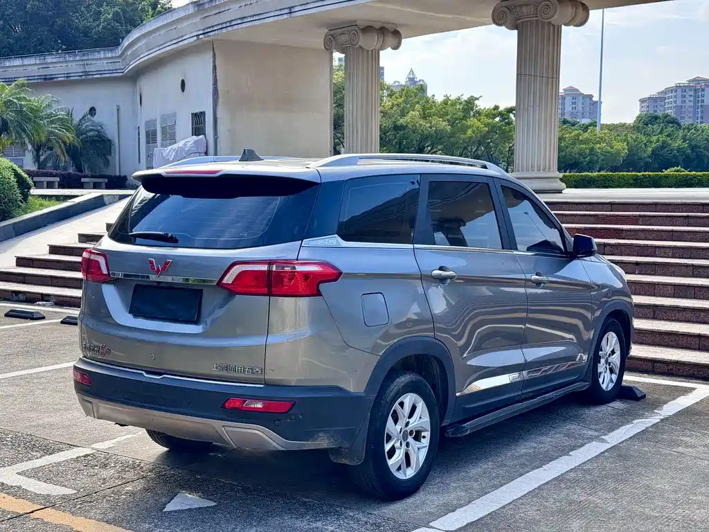 Wuling Hongguang S3 — миниатюра 9