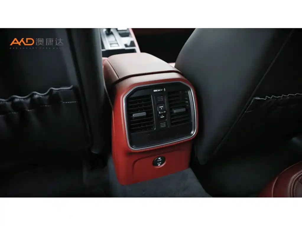 Porsche Macan — миниатюра 9