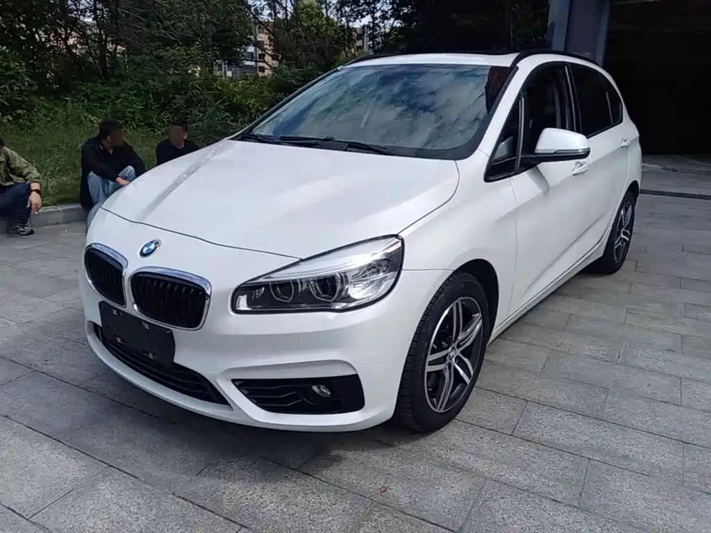 BMW 2 Series Active Tourer (Import) — миниатюра 2