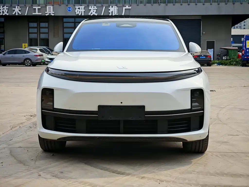 Li Auto Li L7 — миниатюра 2