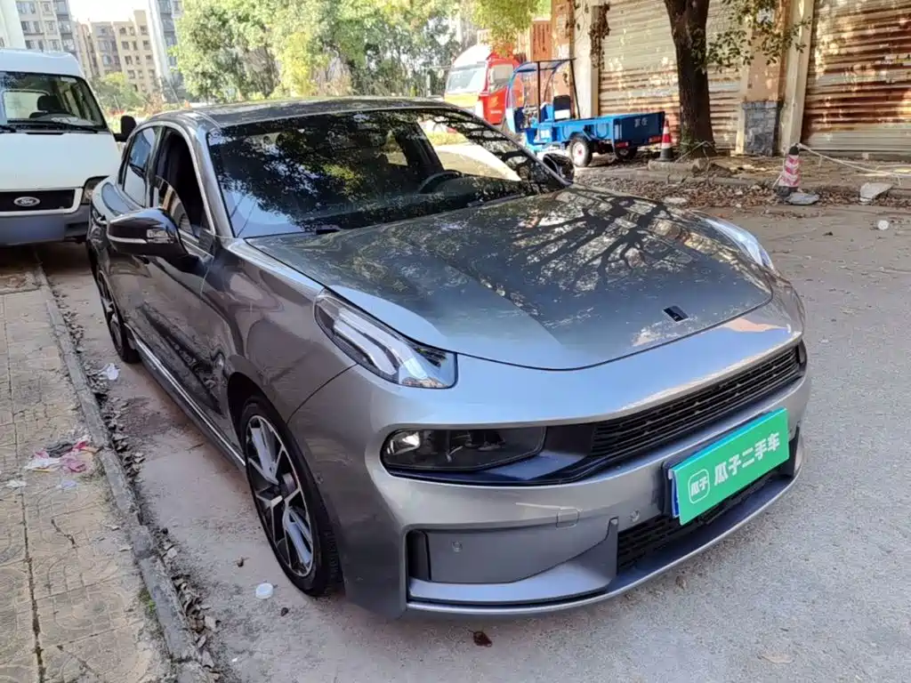 Lynk & Co 03 — миниатюра 4