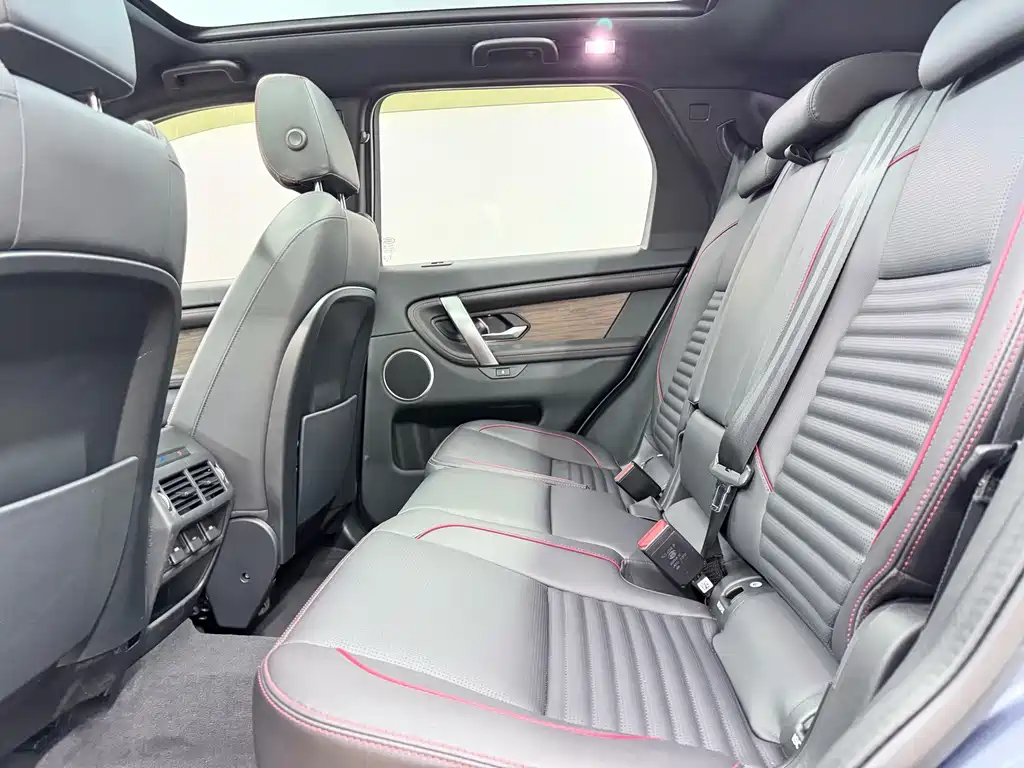 Land Rover Discovery Sport — миниатюра 25