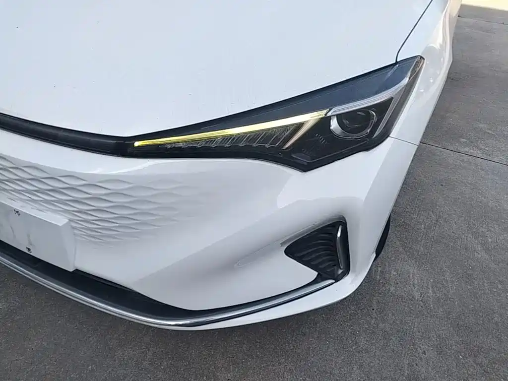 Changan Eado New Energy — миниатюра 24