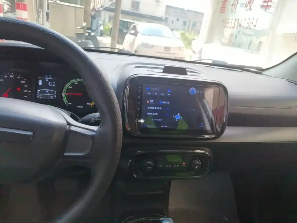 Roewe Clever — миниатюра 13