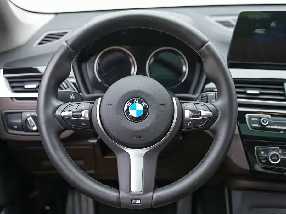 BMW X1 — миниатюра 11