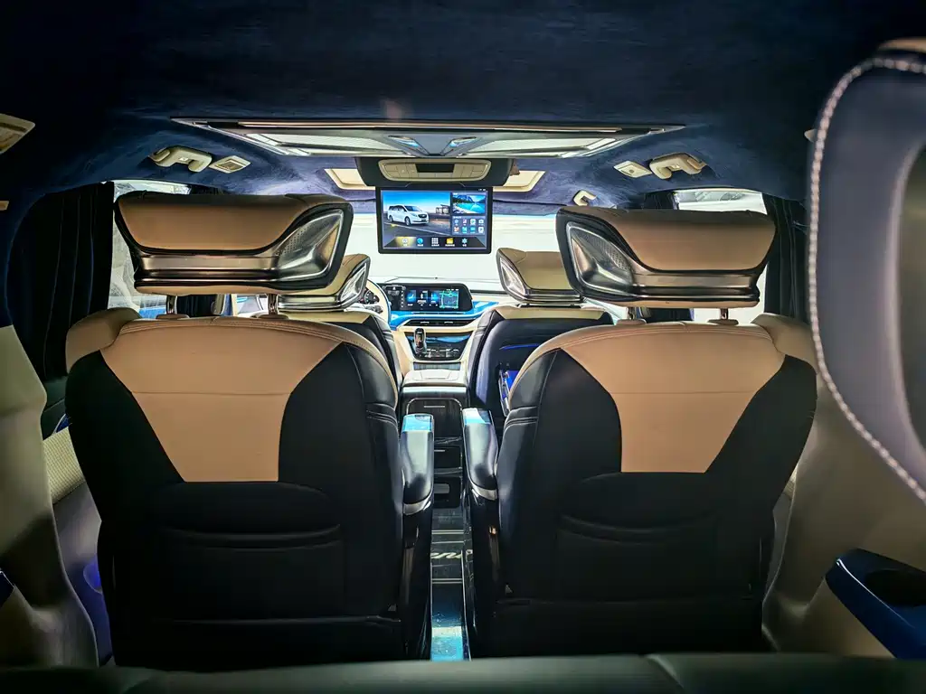 Buick GL8 — миниатюра 5