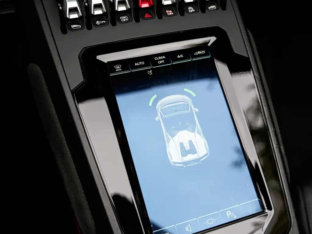 LAMBORGHINI HURACÁN