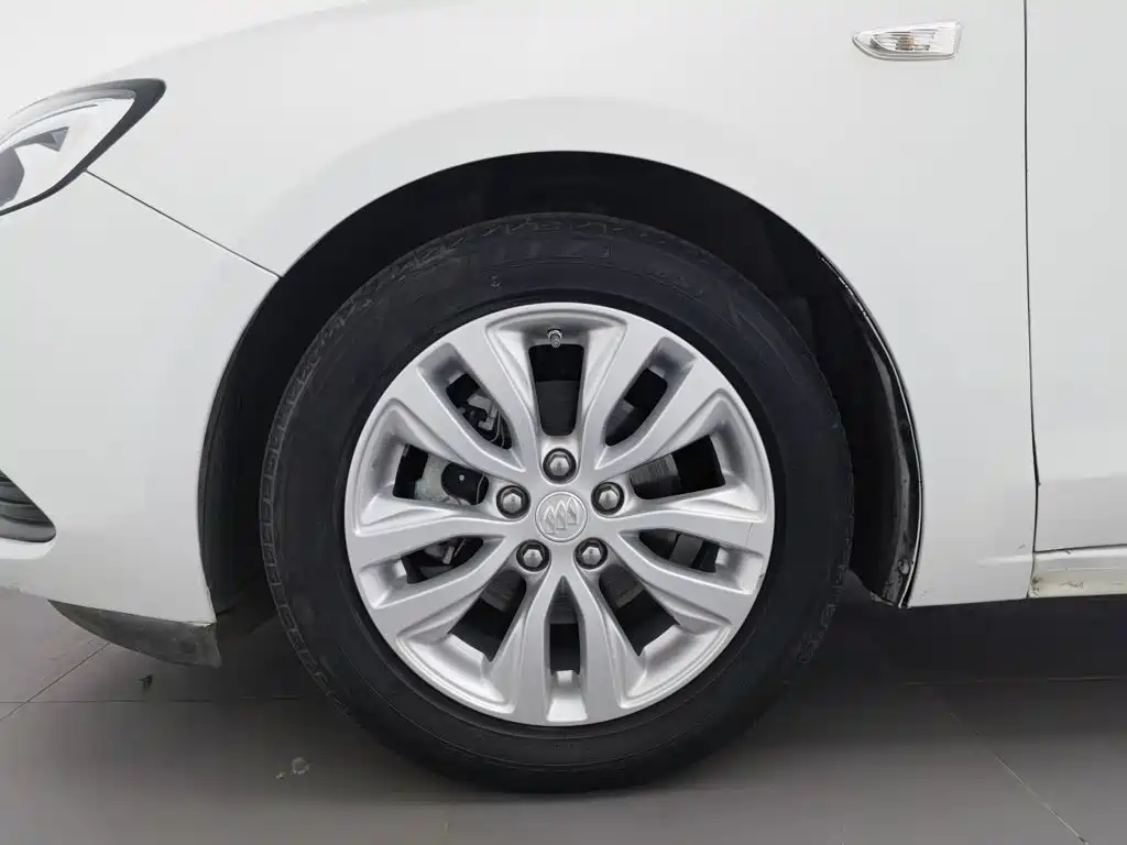 Buick Excelle — миниатюра 17