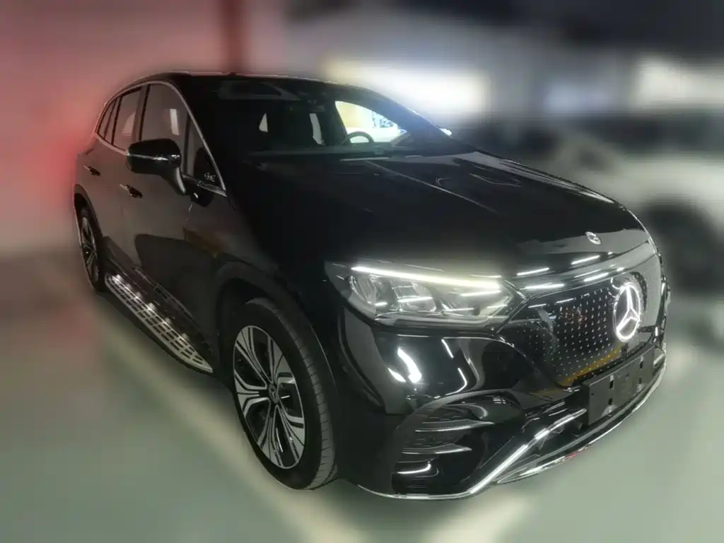 Mercedes-Benz EQE SUV — миниатюра 6