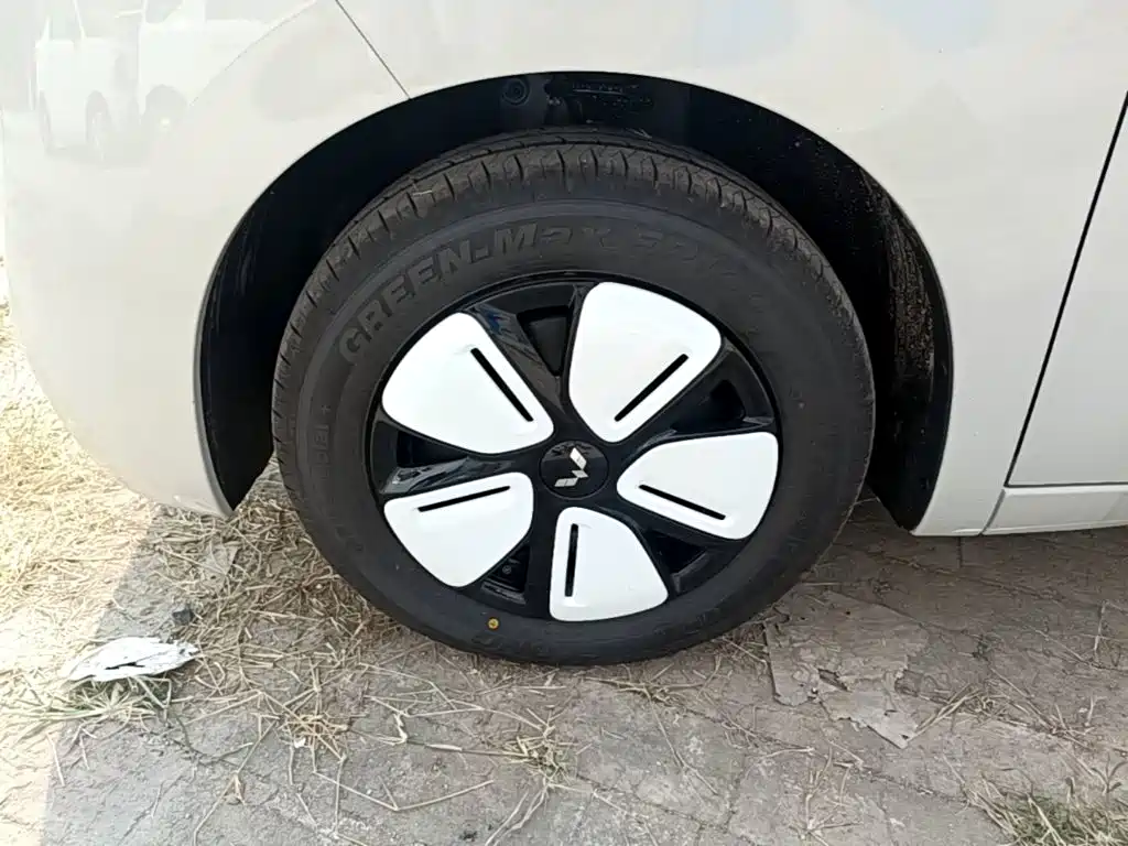 Wuling MINIEV — миниатюра 23
