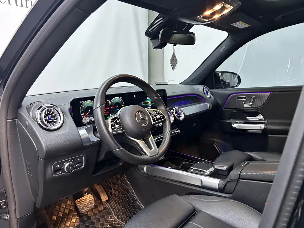 Mercedes-Benz EQB — миниатюра 10
