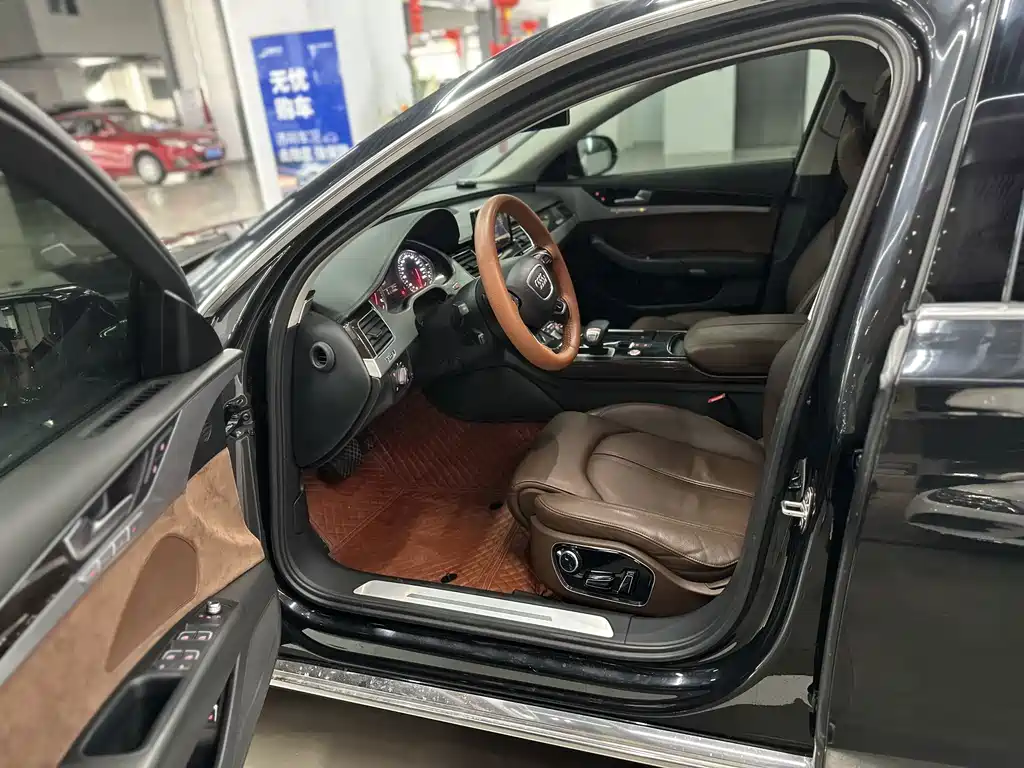 Audi A8 — миниатюра 4