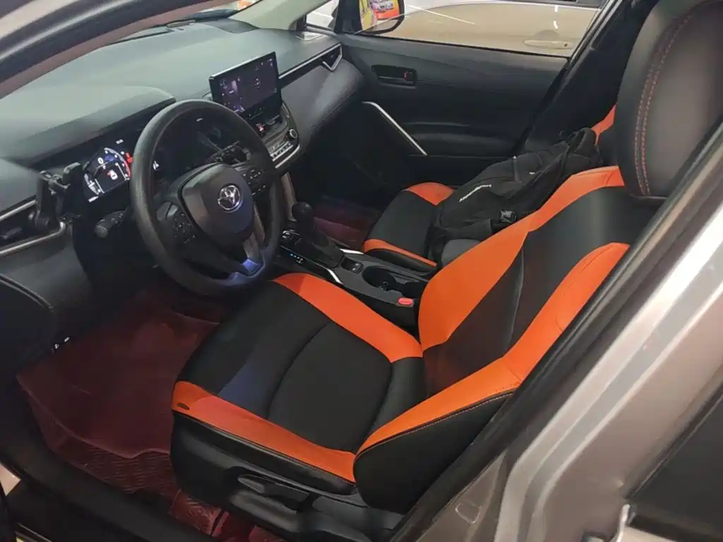 Toyota Corolla Cross — миниатюра 15