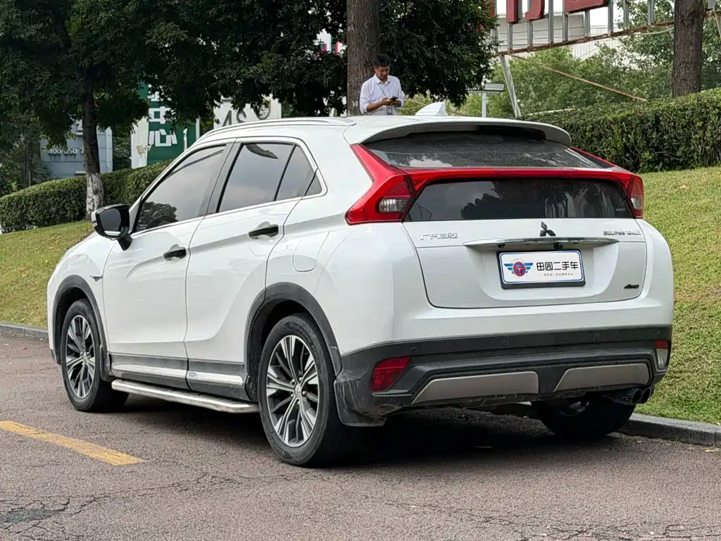 Mitsubishi Eclipse Cross — миниатюра 4