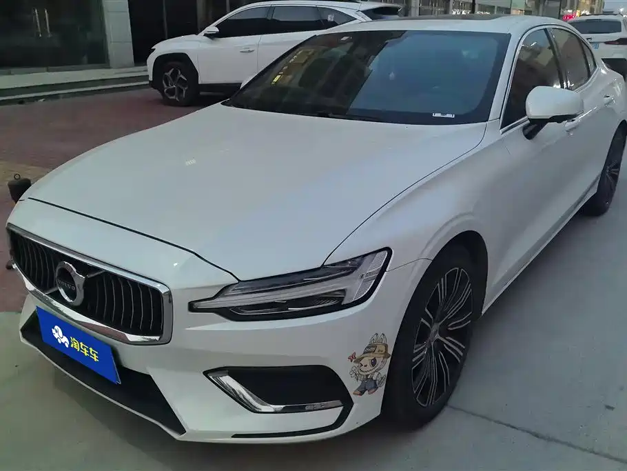Купить Volvo S60