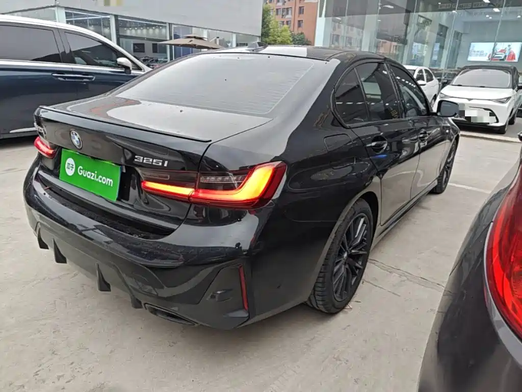 BMW 3 Series — миниатюра 7