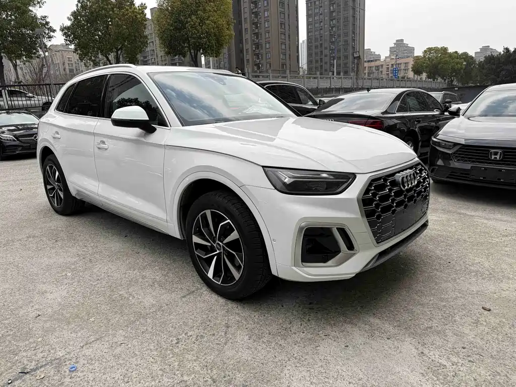 Audi Q5L 2022