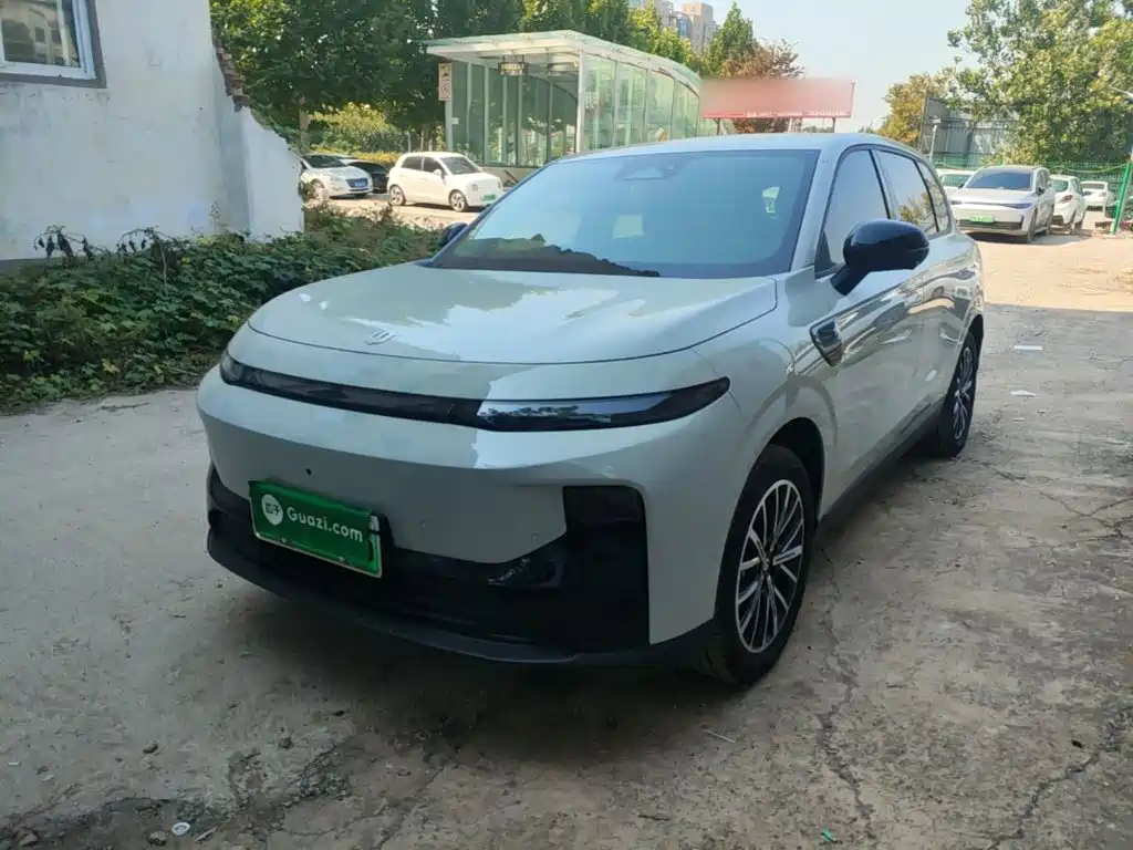 Leapmotor Leapmotor B10 — миниатюра 2