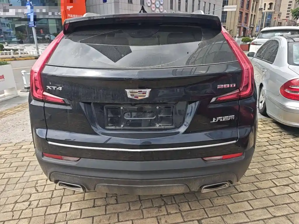 Cadillac XT4 — миниатюра 6