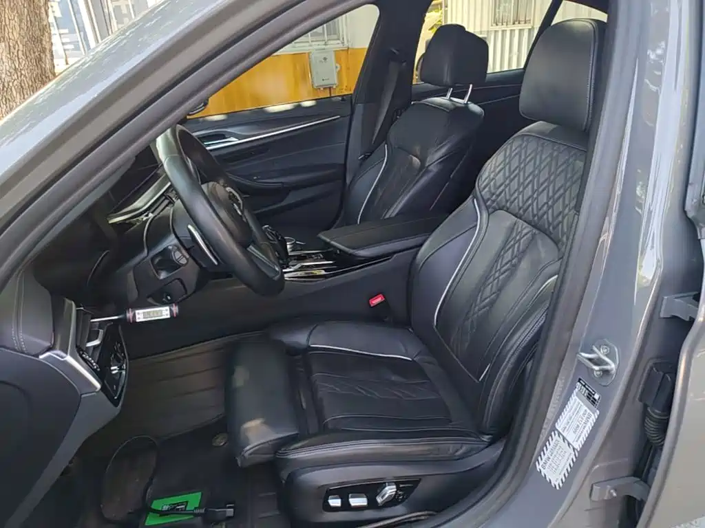 BMW 5 Series (Import) — миниатюра 15