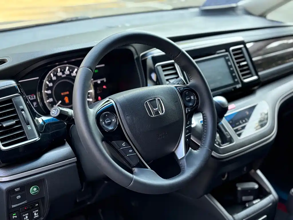 Honda Elysion — миниатюра 5