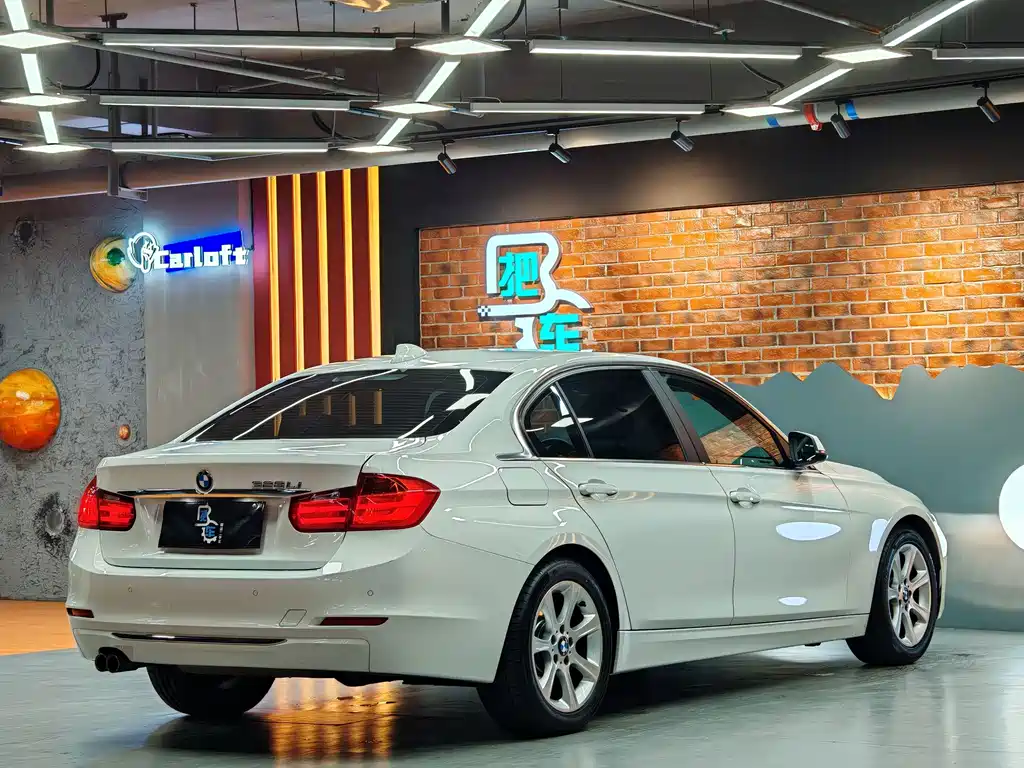 BMW 3 Series — миниатюра 7