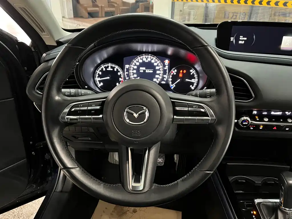 MAZDA CX 30