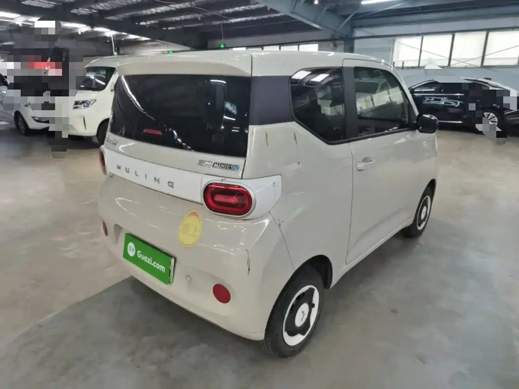Wuling MINIEV — миниатюра 7