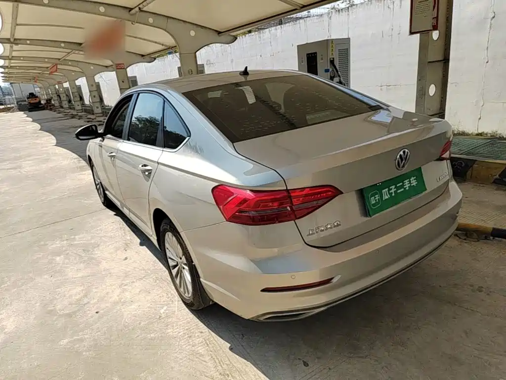 Volkswagen Lavida — миниатюра 5