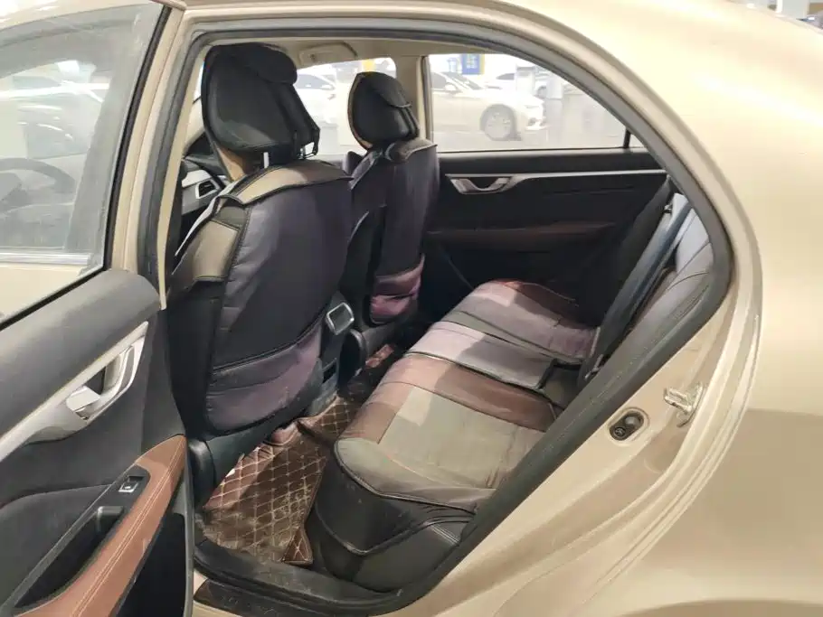 Geely Vision — миниатюра 11
