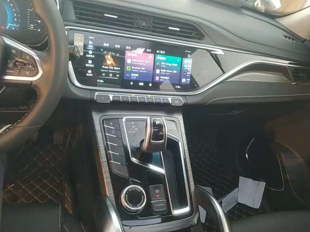 Geely Boyue — миниатюра 13